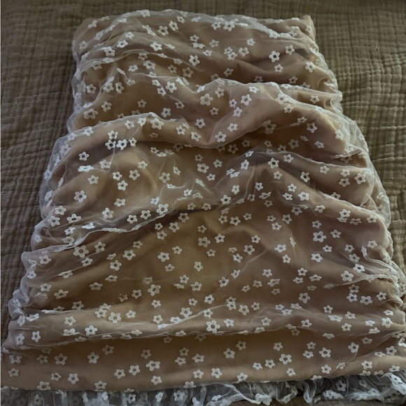 Floral Two-Piece Set in Beige - Picture 3 of 4